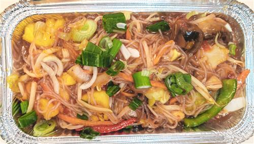 KD7________sweet & spicy vegetarian Pad Thai noodles